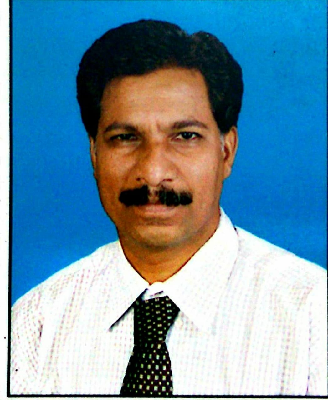 Dr. Uttam N. Gadhe